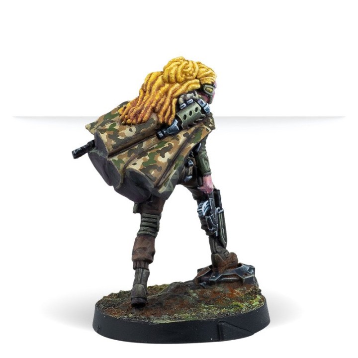 Infinity - Aïda Swanson; Submondo Smuggler (Submachine gun)